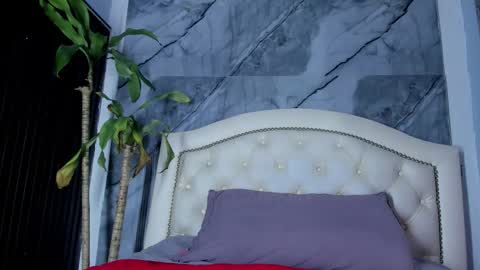 Snapshot of bry_dalton chatting on February 14, 5:04 am Bry Dalton online show from February 14, 5:04 am