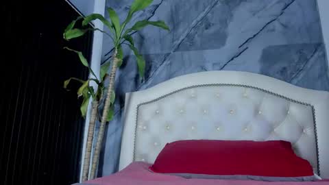 Snapshot of bry_dalton chatting on February 17, 4:42 am Bry Dalton online show from February 17, 4:42 am