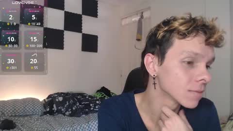 Snapshot of bryamado chatting on March 4, 8:38 pm bryamado online show from March 4, 8:38 pm