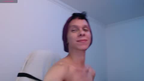 bryamado online show from April 14, 7:03 am