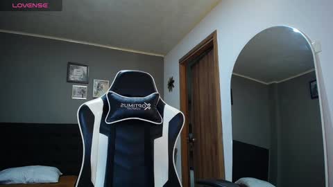 bryan_oficials online show from December 26, 6:41 am