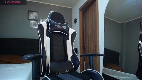 bryan_oficials online show from December 28, 7:33 am