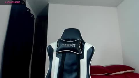 bryan_oficials online show from December 2, 5:24 am