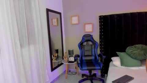 Bryan online show from December 2, 11:37 am