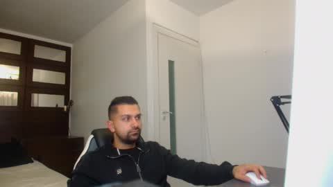 BryceReign online show from April 19, 4:12 am