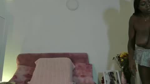 Snapshot of brytany05 chatting on February 24, 5:33 pm hot online show from February 24, 5:33 pm