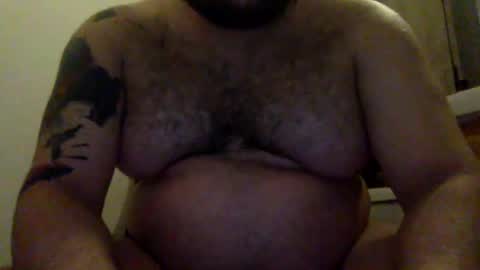 Snapshot of bttmchub98 chatting on March 8, 11:28 pm bttmchub98 online show from March 8, 11:28 pm