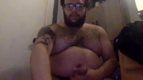 Snapshot of bttmchub98 chatting on September 16, 12:33 am bttmchub98 online show from September 16, 12:33 am