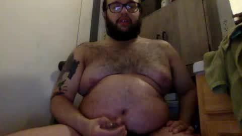 Snapshot of bttmchub98 chatting on October 15, 11:38 pm bttmchub98 online show from October 15, 11:38 pm