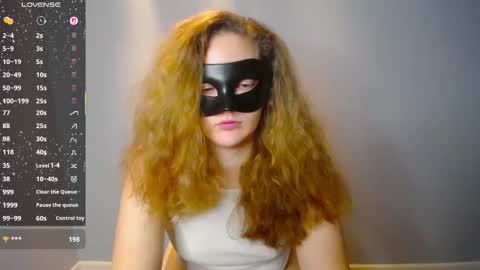 Snapshot of bubbblegum chatting on February 7, 8:45 pm Bubblegum online show from February 7, 8:45 pm