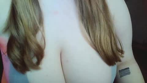 Snapshot of bubble_bambam chatting on February 14, 9:10 pm Nancy 3 online show from February 14, 9:10 pm