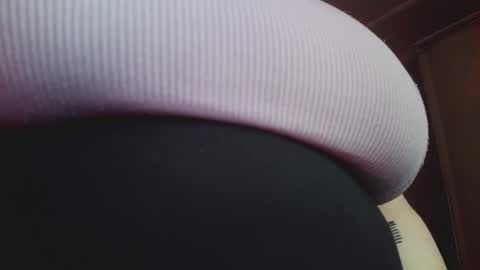 Snapshot of bubble_bambam chatting on February 25, 5:04 pm Nancy 3 online show from February 25, 5:04 pm