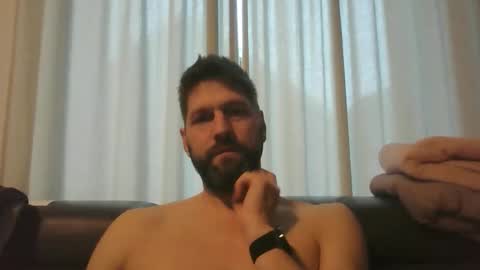 bubblebee1982 online show from November 23, 1:22 pm