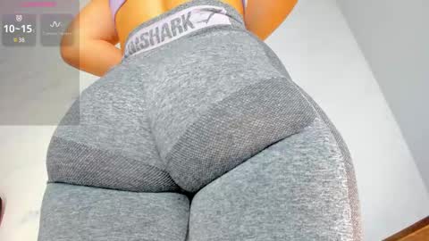 Snapshot of bubblebum4you chatting on February 9, 2:40 pm bubblebum4you online show from February 9, 2:40 pm