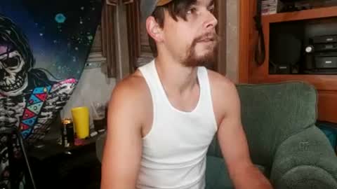 Snapshot of bubblebutt417 chatting on August 3, 1:27 pm Max candi online show from August 3, 1:27 pm