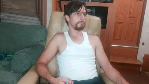 Snapshot of bubblebutt417 chatting on August 6, 11:50 pm Max candi online show from August 6, 11:50 pm