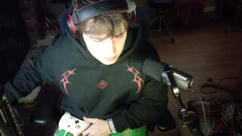 BubblebuttBdn online show from March 1, 11:40 pm