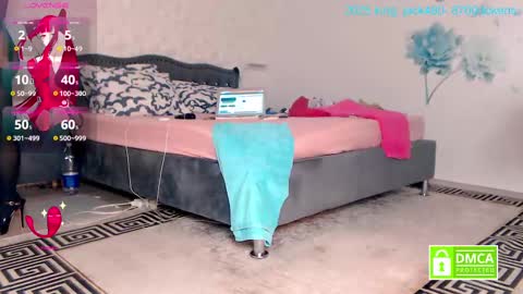 Snapshot of bubblebuttveronica chatting on February 22, 6:28 am Nylon queen  genuine model who bring pantyhose on chaturbate for first time   the others just copy my room for money  online show from February 22, 6:28 am
