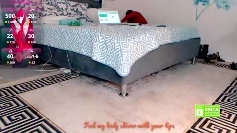 Snapshot of bubblebuttveronica chatting on September 23, 3:20 am Nylon queen  genuine model who bring pantyhose on chaturbate for first time   the others just copy my room for money  online show from September 23, 3:20 am