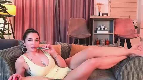 MayaCroft online show from February 12, 6:19 pm