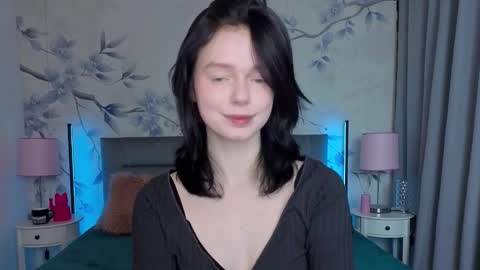 Leona online show from February 17, 10:49 pm