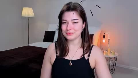 Snapshot of buckssbunny chatting on February 10, 2:54 pm Ari online show from February 10, 2:54 pm