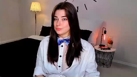 Snapshot of buckssbunny chatting on July 8, 11:15 am Ari online show from July 8, 11:15 am