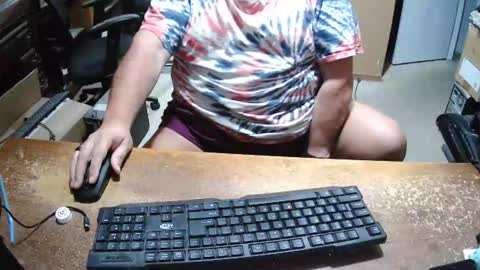 Snapshot of bucku2 chatting on October 23, 11:03 pm Bucku2 online show from October 23, 11:03 pm