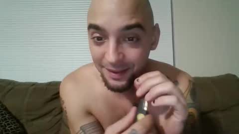 Snapshot of bud42o chatting on November 20, 4:12 am Bud42o online show from November 20, 4:12 am