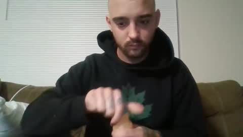 Snapshot of bud42o chatting on December 15, 12:15 am Bud42o online show from December 15, 12:15 am