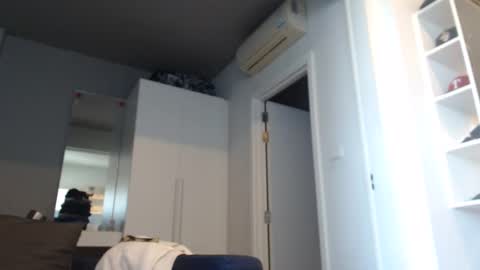 Snapshot of buddiup2 chatting on December 30, 6:31 am buddiup2 online show from December 30, 6:31 am