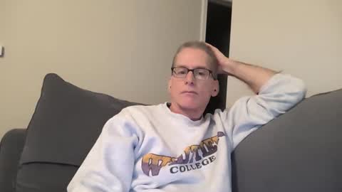 budman004 online show from November 27, 10:12 pm