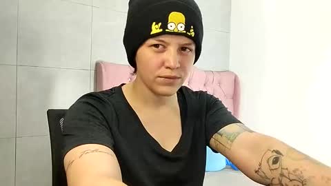 Snapshot of bug2025 chatting on September 11, 3:28 am bug2025 online show from September 11, 3:28 am