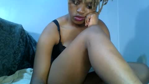 Snapshot of buga_baby chatting on October 16, 2:45 am buga_baby online show from October 16, 2:45 am