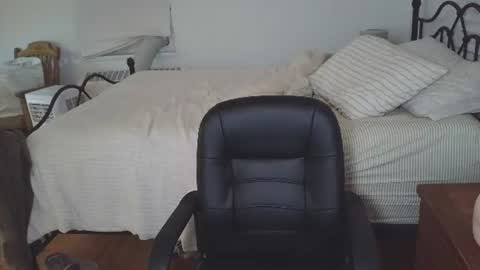 bugboy08 online show from July 11, 1:41 am