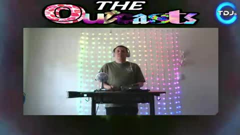 Moose noodles online show from April 19, 10:01 pm