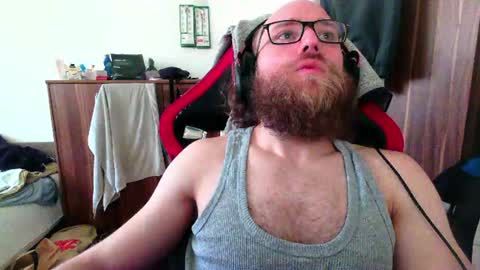 Snapshot of buhalteris chatting on June 18, 9:36 am Lukas online show from June 18, 9:36 am