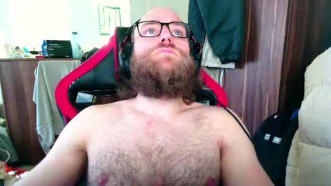 Snapshot of buhalteris chatting on June 19, 10:08 am Lukas online show from June 19, 10:08 am