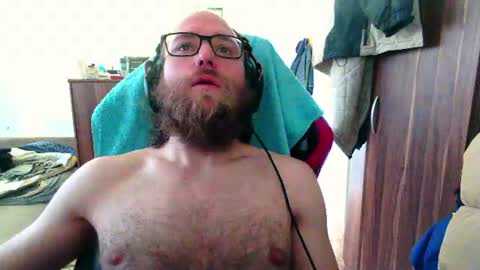 Snapshot of buhalteris chatting on June 22, 7:38 am Lukas online show from June 22, 7:38 am