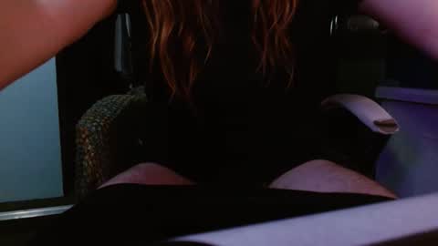 Snapshot of builtdeadboy chatting on November 9, 8:34 am builtdeadboy online show from November 9, 8:34 am