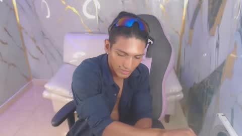 bull_cam online show from October 3, 8:06 pm