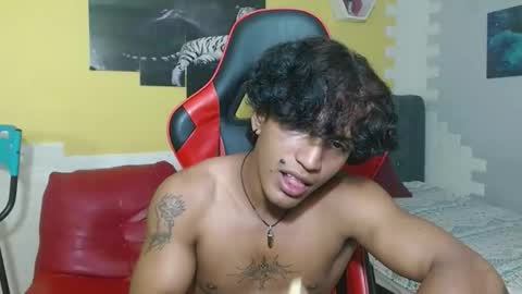 bull_cam online show from February 3, 2:53 am