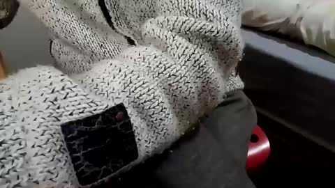 Snapshot of bullspain27266272 chatting on February 4, 2:07 am bullspain27266272 online show from February 4, 2:07 am