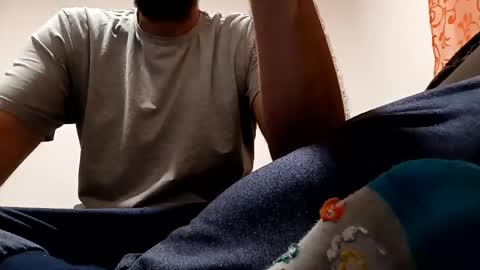 Snapshot of bullspain27266272 chatting on January 8, 4:37 am bullspain27266272 online show from January 8, 4:37 am