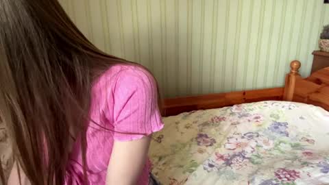 Mary online show from May 22, 2:01 pm