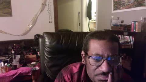 Bungalow Entertainment online show from December 20, 12:12 pm