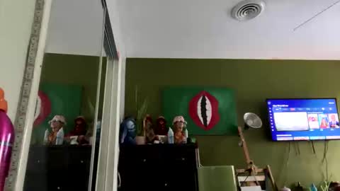 Snapshot of bunnibaby333 chatting on September 27, 12:21 pm bunnibaby333 online show from September 27, 12:21 pm