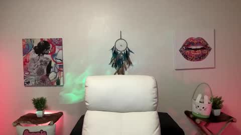 BUNNIE and THE DUDE TheLebowskis online show from April 11, 9:35 am