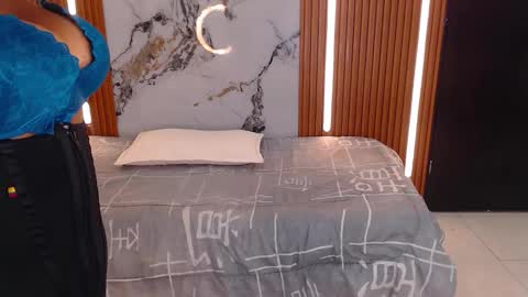 Snapshot of bunny_bao chatting on February 4, 12:22 pm Rossi Hill online show from February 4, 12:22 pm