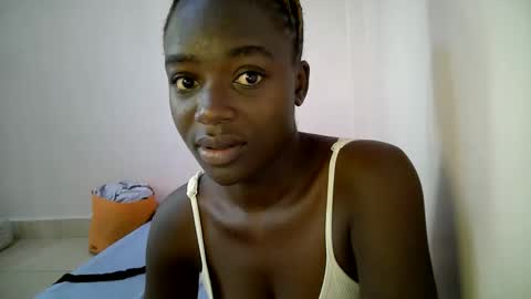 Snapshot of bunny_bliss1 chatting on May 5, 9:06 am bunny_bliss1 online show from May 5, 9:06 am